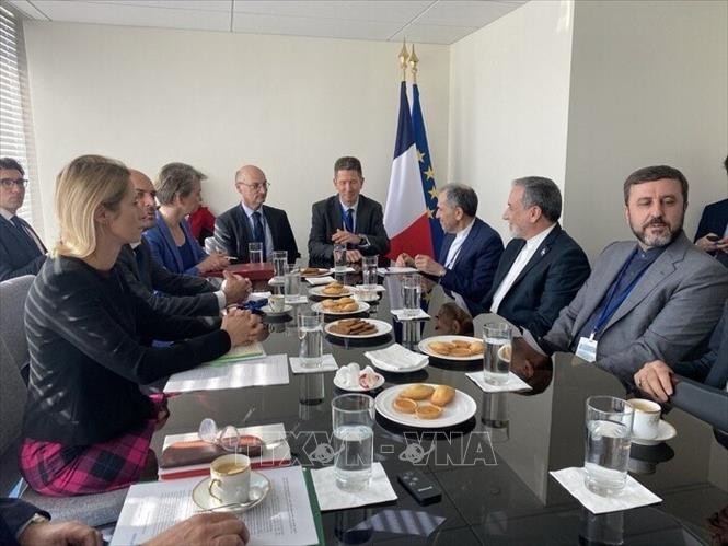 L’UE et le Royaume-Uni rétablissent les sanctions contre l’Iran - ảnh 1