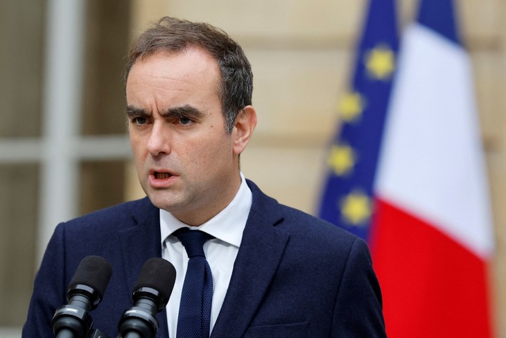 Sébastien Lecornu à Matignon: retour après quatre jours - ảnh 1