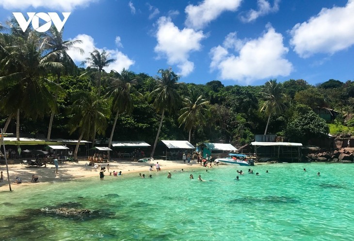 Readers’ Choice Awards 2025: Perleninsel Phu Quoc wird als schönste Insel Asiens ausgezeichnet - ảnh 2