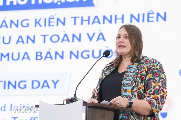 L’OIM Vietnam soutient les initiatives visant à promouvoir la migration sûre et à lutter contre la traite des êtres humains - ảnh 1