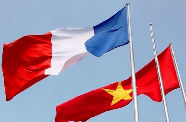 Le Vietnam mise sur FPT pour renforcer ses liens économiques avec la France - ảnh 1