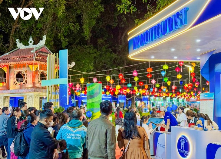 Festival du tourisme de Hanoï: 100 stands pour une capitale innovante - ảnh 2