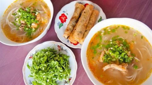 Cháo canh cá lóc-อาหารพื้นเมืองเฉพาะของชาวกว๋างบิ่งห์ - ảnh 1