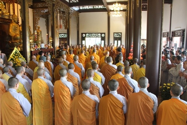 มหาพิธีขอพรให้ประเทศเจริญรุ่งเรือง ประชาชนมีความอิ่มหนำผาสุกในช่วงตรุษเต๊ดปีมะเมีย 2014 - ảnh 1