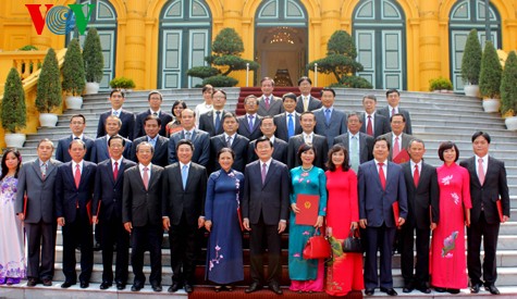 การทูตต้องเป็นฝ่ายเดินหน้าในกระบวนการสร้างสรรค์และพิทักษ์รักษาปิตุภูมิ - ảnh 1