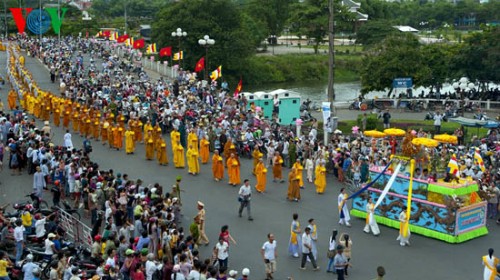 ควรประเมินสถานการณ์ศาสนาในเวียดนามอย่างมีภาวะวิสัย - ảnh 2