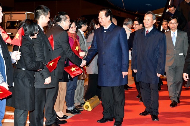 ผลักดันความร่วมมือในทุกด้านระหว่างเวียดนามกับประเทศสมาชิกและหุ้นส่วนของอียู - ảnh 2