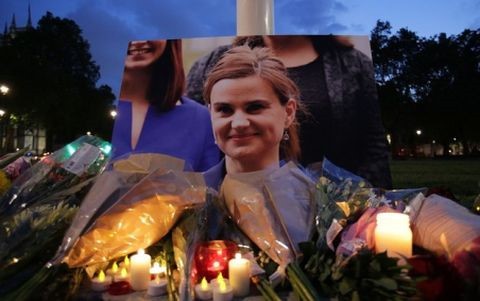 อังกฤษแจ้งข้อหาผู้ต้องสงสัยที่ลอบสังหารส.ส.หญิง Jo Cox - ảnh 1