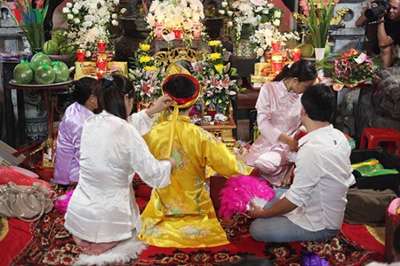 ความเลื่อมใสบูชาเจ้าแม่ของชาวเวียดนาม – การเชิดชูคุณค่าแห่งวัฒนธรรมประชาชาติ - ảnh 2