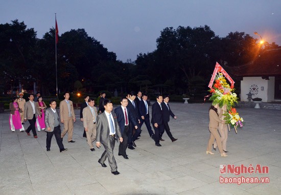 ประธานประเทศเจิ่นด่ายกวางไปอวยพรปีใหม่ประเพณีในจังหวัดเหงะอาน - ảnh 1