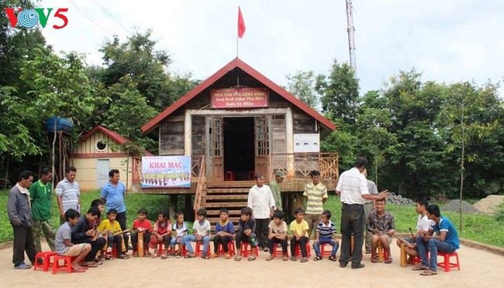 ผู้สืบสานวัฒนธรรมพื้นเมืองของชนกลุ่มน้อยเผ่าเอเด - ảnh 2