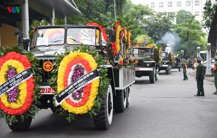 รัฐพิธีศพประธานประเทศเจิ่นด่ายกวาง - ảnh 13