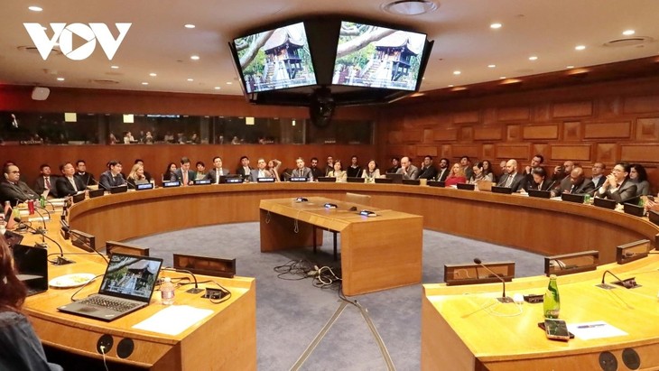 ประเทศต่างๆ ให้คำมั่นสนับสนุนเวียดนามจัดพิธีลงนามอนุสัญญาฮานอยประสบความสำเร็จ - ảnh 1