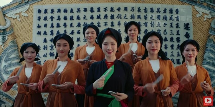 นำเอกลักษณ์วัฒนธรรมพื้นเมืองสอดแทรกเข้าในผลงานดนตรีร่วมสมัย ซึ่งเป็นแนวทางที่ถูกต้องของวงการเพลงเวียดนาม - ảnh 1