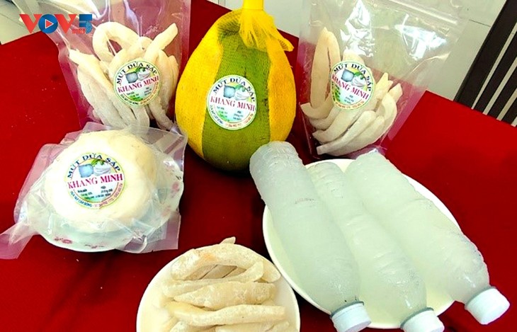 สตรีจังหวัดจ่าวิงสตาร์ทอัพจากสินค้าเกษตรในถิ่นเกิด - ảnh 1