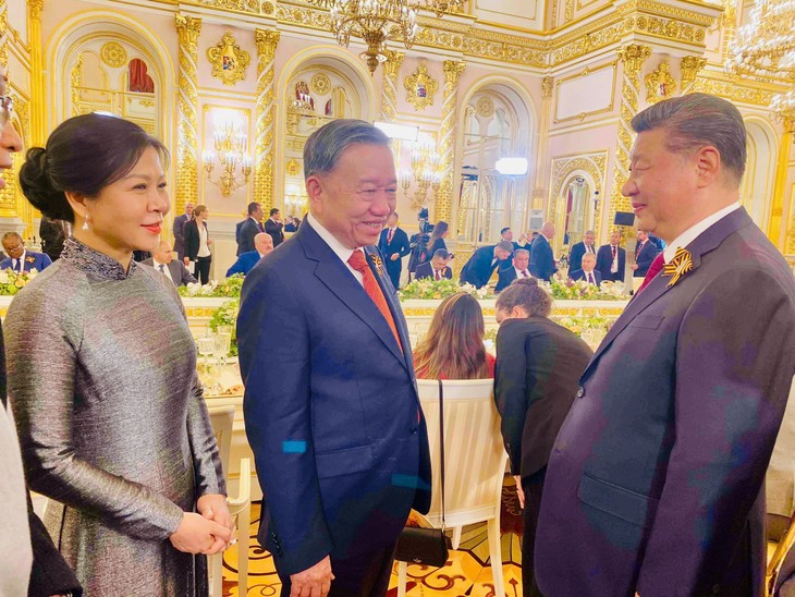 เลขาธิการใหญ่พรรค โตเลิม พบปะกับผู้นำประเทศต่างๆ ณ รัสเซีย - ảnh 1