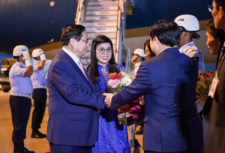 นายกรัฐมนตรี ฝ่ามมิงชิ้ง เดินทางถึงประเทศบราซิล เข้าร่วมการประชุมผู้นำกลุ่มประเทศ BRICS ขยายวง - ảnh 1