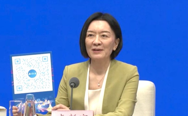 ปัญญาประดิษฐ์ – ไฮไลท์ของงานแสดงสินค้าจีน–อาเซียนปี 2025 - ảnh 1