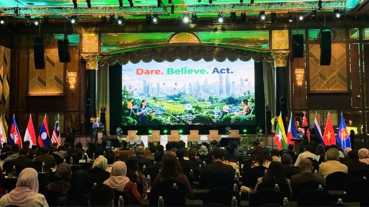 อาเซียนผลักดันรูปแบบการประกอบธุรกิจอย่างครอบคลุมและยั่งยืน - ảnh 1