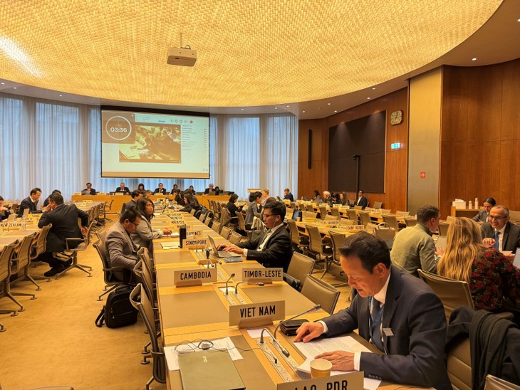 เวียดนามชื่นชมรูปแบบความร่วมมือด้านเศรษฐกิจทวิภาคีกับประเทศไทย - ảnh 1