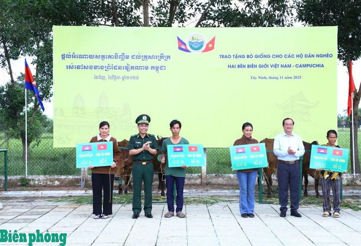 เวียดนาม – กัมพูชา ร่วมกันสร้างพื้นที่เขตชายแดนแห่งความสามัคคีและมิตรไมตรีอันแน่นแฟ้น - ảnh 2