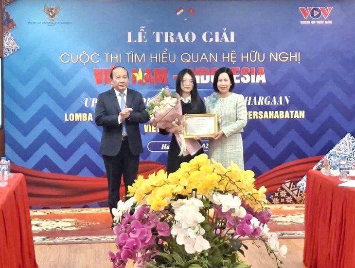 สถานีวิทยุเวียดนามมีส่วนช่วยเสริมสร้างความเข้าใจของสาธารณชนเกี่ยวกับความสัมพันธ์เวียดนาม-อินโดนีเซีย - ảnh 3