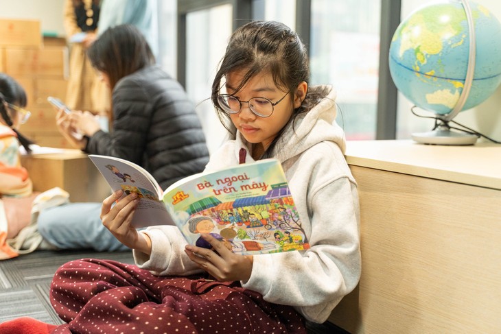 หนังสือวันตรุษเต๊ต ปลูกเมล็ดพันธุ์แห่งความรักวัฒนธรรมเวียดนามให้กับเด็กๆ - ảnh 5