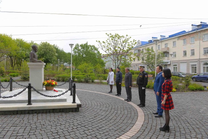 President Ho Chi Minh’s 130th birthday celebrated abroad - ảnh 1