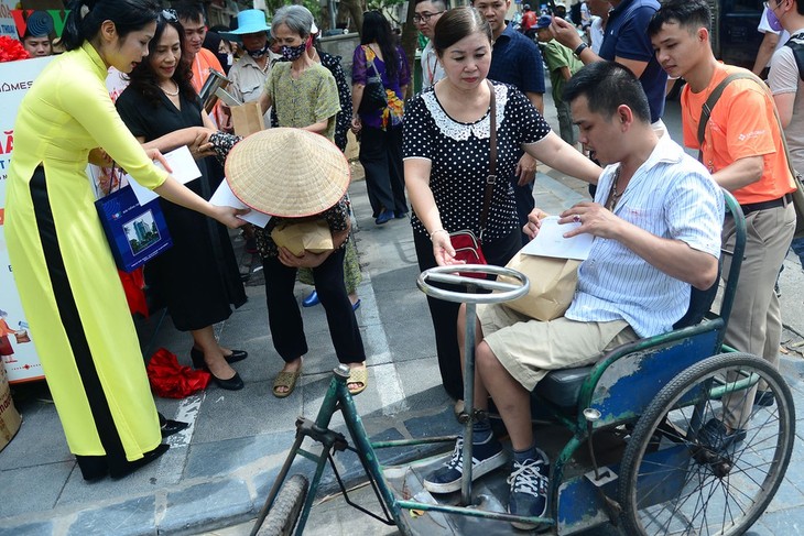 Rice ATM opens at VOV headquarters for people affected by COVID-19 - ảnh 1