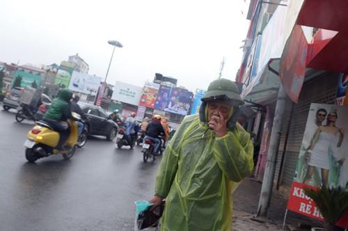 Hà Nội ngày lạnh nhất từ đầu đông - ảnh 9