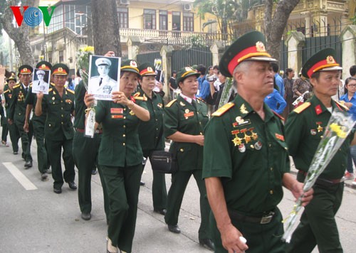 武元甲大将去世，就像失去了家人 - ảnh 1