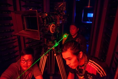 Cinematographer Kevin Phạm: Tôi về Việt Nam vì bố tôi mê phim Việt... - ảnh 2