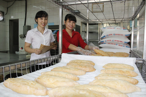 Bánh mì cho những người thợ mỏ - ảnh 1