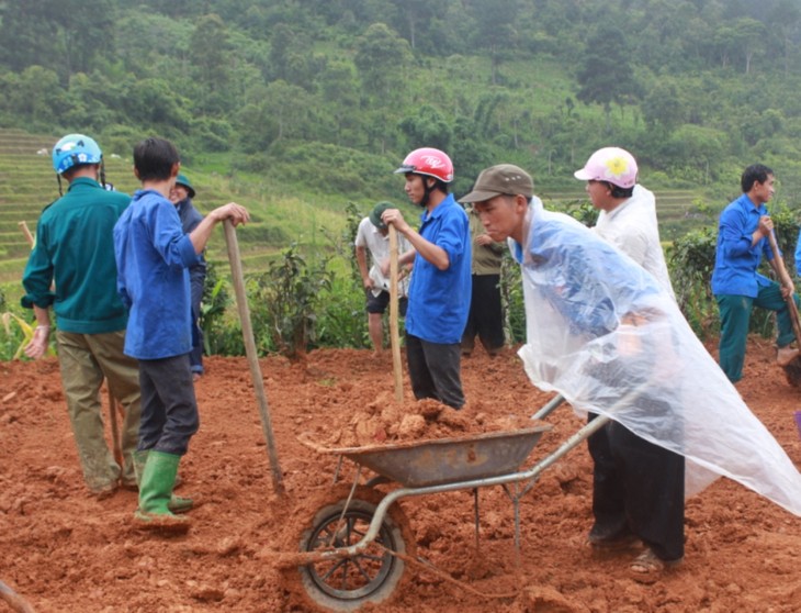 Tặng ruộng bậc thang cho đồng bào Mông canh tác, nâng cao đời sống - ảnh 4