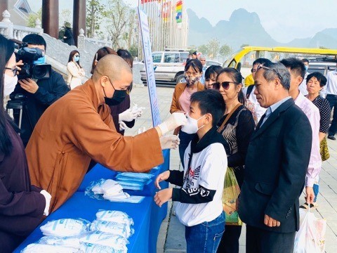 Nếu cơ quan chuyên môn yêu cầu, chùa Bái Đính và Tam Chúc sẵn sàng đón nhận người cách ly nghi nhiễm Covid - 19 - ảnh 1