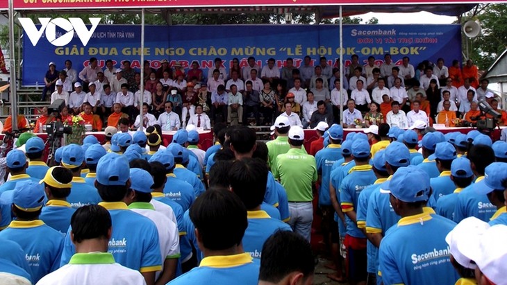 Trà Vinh khai mạc Giải đua ghe Ngo mừng lễ hội Ok-om-bok 2020 - ảnh 1