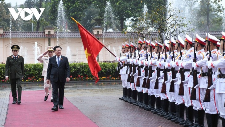 Chủ tịch Quốc hội: “Lòng dân yên thì mọi việc đều yên“ - ảnh 1