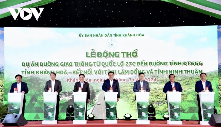 Chủ tịch Quốc hội dự Lễ động thổ dự án đường giao thông tại tỉnh Khánh Hòa - ảnh 1