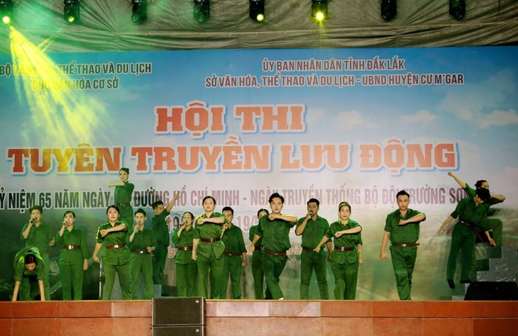 Tuyên truyền lưu động “Đường Hồ Chí Minh - Con đường huyền thoại” - ảnh 1