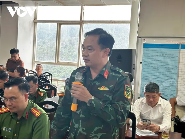 Vụ lật tàu trên Vịnh Hạ Long: 35 nạn nhân đã được bàn giao, tiếp tục tìm kiếm người mất tích - ảnh 2