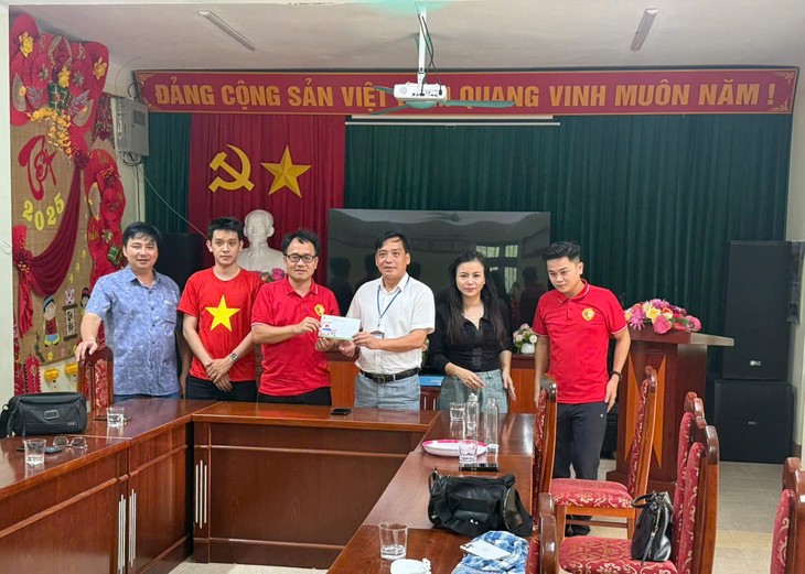 Tổ chức Giao lưu quốc tế Việt Nam – Nhật Bản tặng quà trẻ em khuyết tật tỉnh Thái Nguyên - ảnh 8