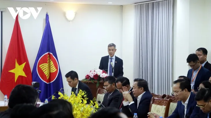 Cộng đồng người Việt góp phần thúc đẩy mối quan hệ Việt Nam - Campuchia - ảnh 2