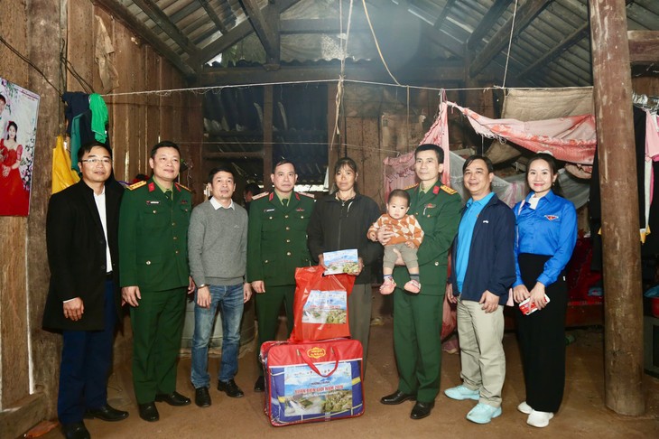 “Xuân Biên giới” 2026 - Hành trình mang xuân sớm tới vùng biên giới Sơn La - ảnh 6