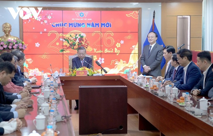 Tổng Bí thư Tô Lâm thăm chúc Tết 2 cơ quan báo chí chủ lực VOV và VTV - ảnh 6