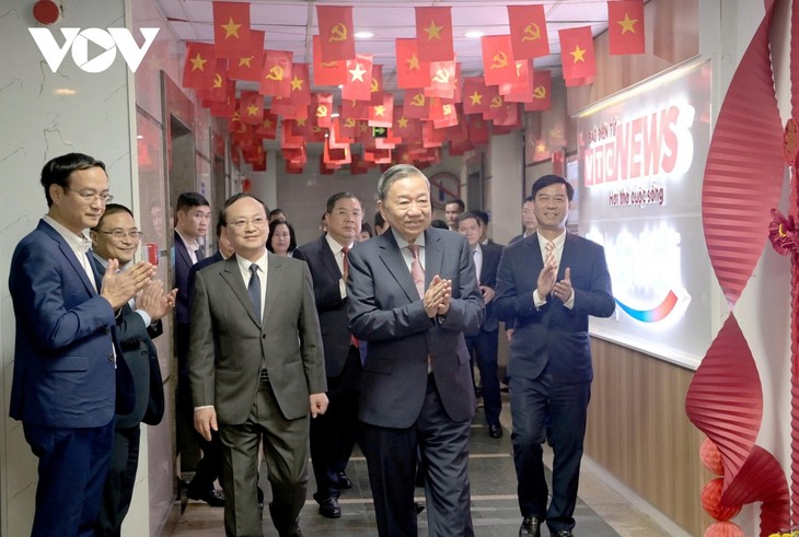 Tổng Bí thư Tô Lâm thăm chúc Tết 2 cơ quan báo chí chủ lực VOV và VTV - ảnh 14