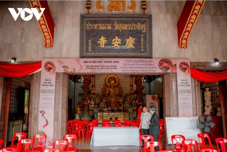 Kiều bào Thái Lan tri ân các anh hùng liệt sỹ - ảnh 1