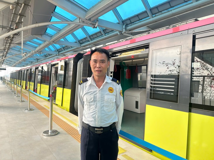 Xăng tăng giá, người dân Hà Nội ưu tiên sử dụng phương tiện công cộng  ​ - ảnh 3