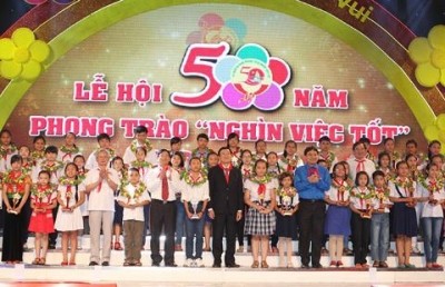 Chủ tịch nước Trương Tấn Sang dự Lễ hội 50 năm phong trào “Nghìn việc tốt” - ảnh 1