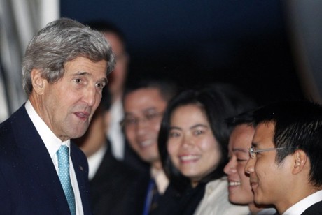 Ngoại trưởng John Kerry và Phó TT, BTNG Phạm Bình Minh  gặp gỡ báo chí - ảnh 1