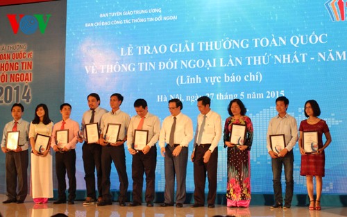 Thông tin đối ngoại là một bộ phận rất quan trọng trong công tác tuyên truyền, công tác tư tưởng - ảnh 2